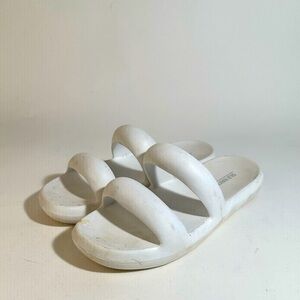 Old Navy Chunky Slides